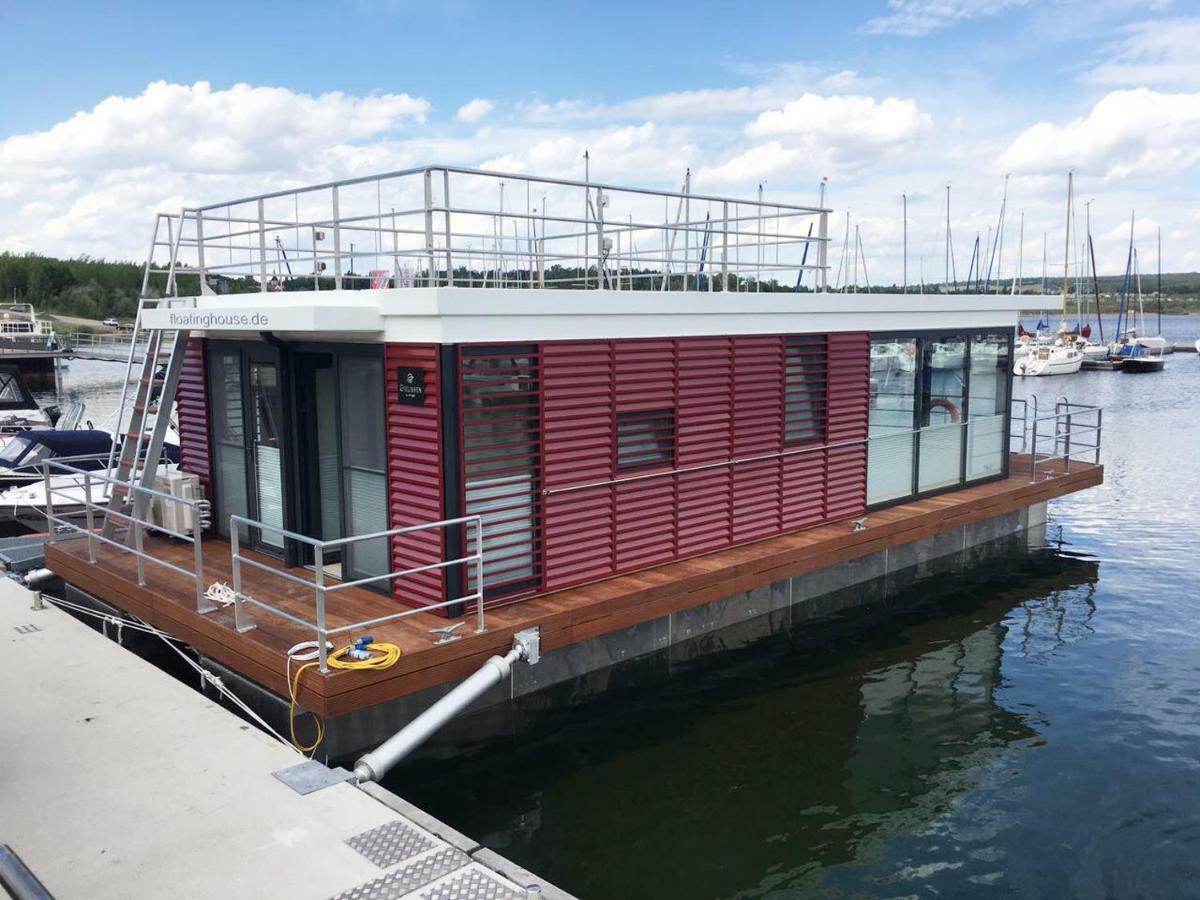 Hausboote Und Ferienhaeuser Marina Muecheln Mucheln Luaran gambar